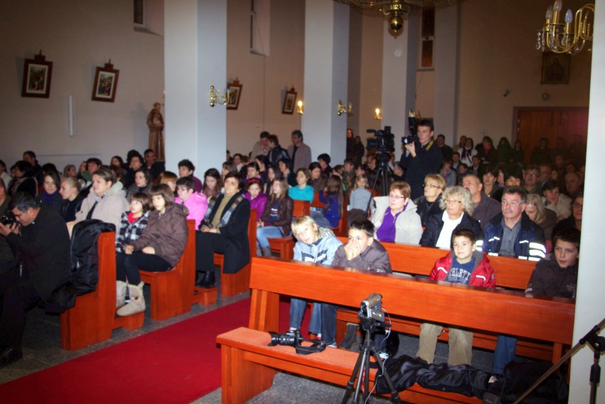 Humanitarni koncert (02)